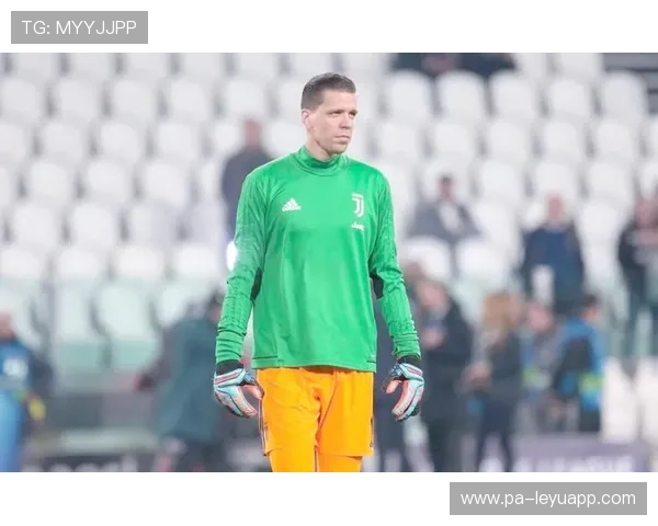 尤文弧顶的远射被门将神扑但制造反弹机会