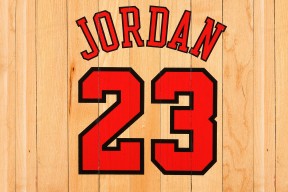 中国女篮在高节奏中掌控攻防节拍，中国女篮虽败犹荣