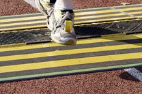 国际体操锦标赛中国女队夺冠，国际体操联合会裁判